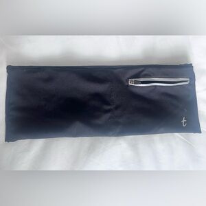 Terra running/travel belt. Black , 3 pockets . XS/Small